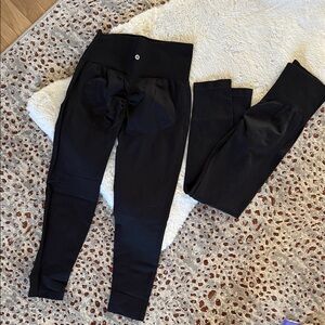 Black High-Waisted Leggings with Booty Scrunch